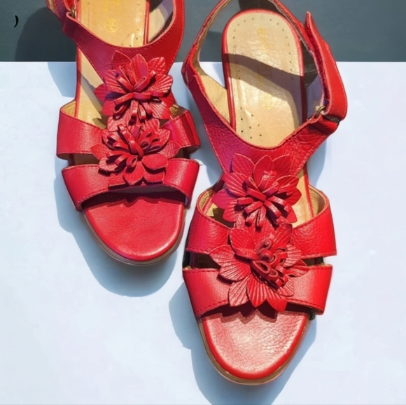 *HOST PICK* UK size 4 Worn ONCE Leather Sandals, Comfort Cushioned, RRP £49 - Picture 12 of 15